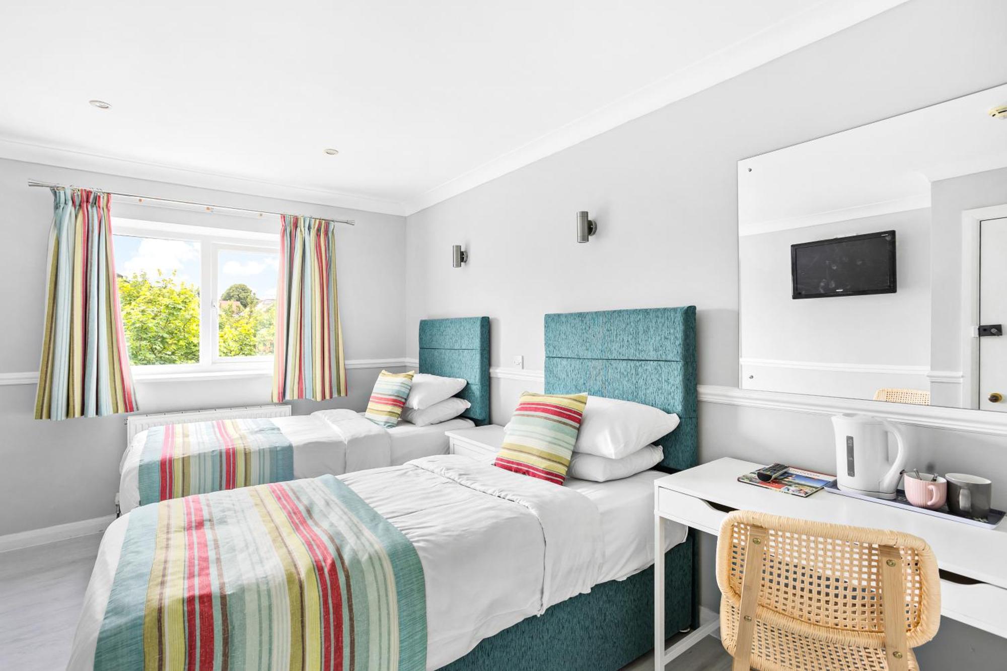 Waters Edge Hotel Torquay Exterior photo